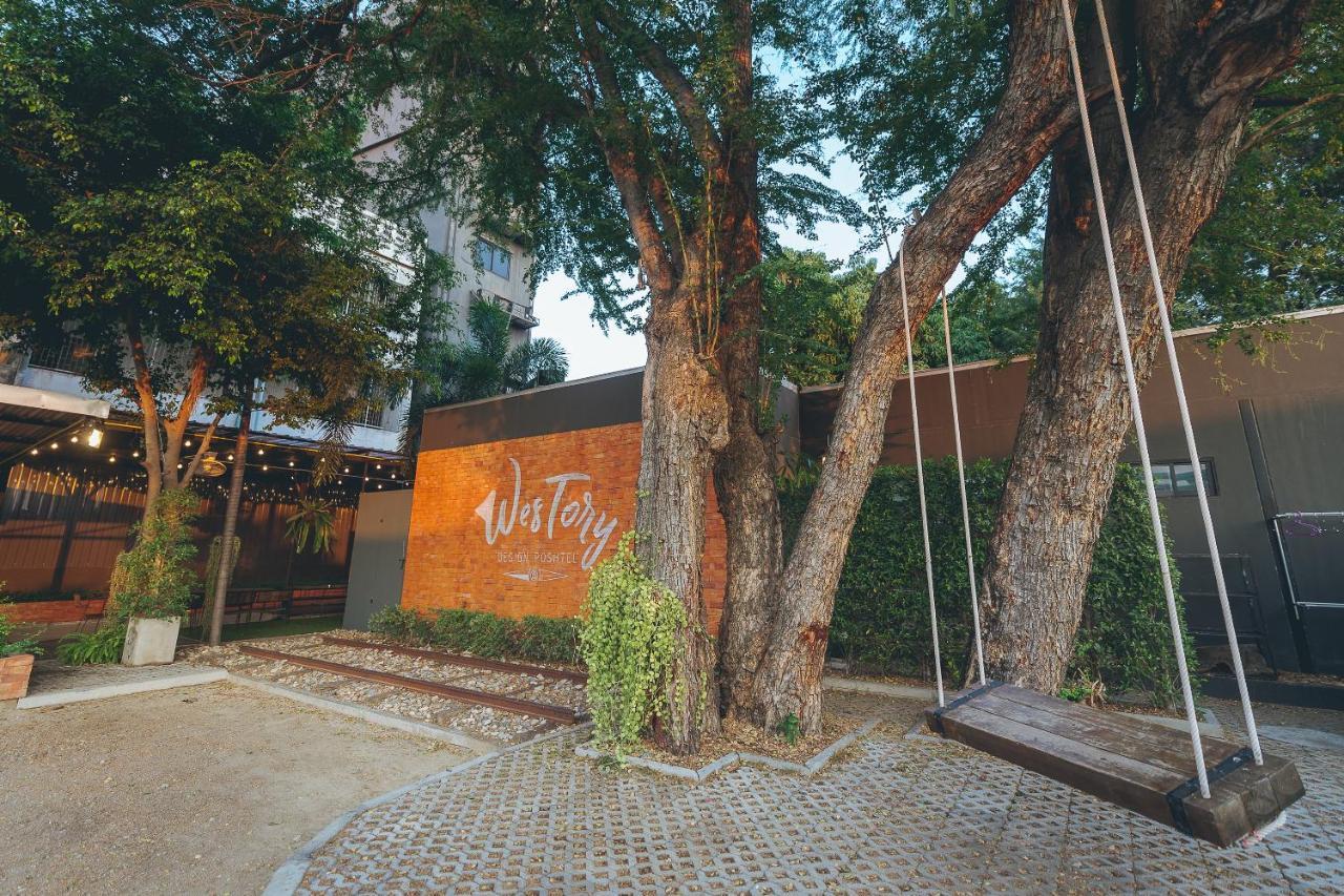 Westory Design Poshtel Otel Kanchanaburi Dış mekan fotoğraf